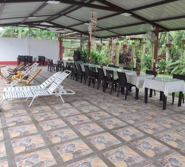 Sun Place Hosteria Las Tunas Екстер'єр фото
