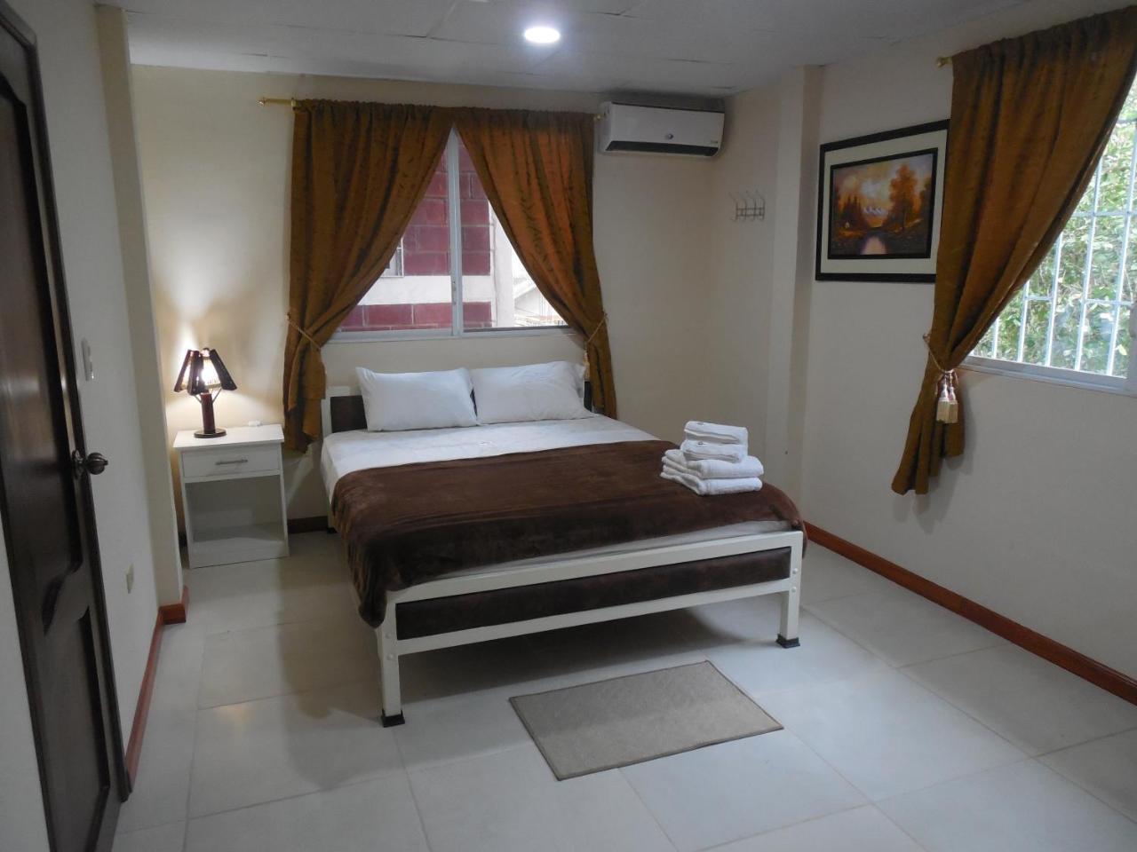 Sun Place Hosteria Las Tunas Екстер'єр фото